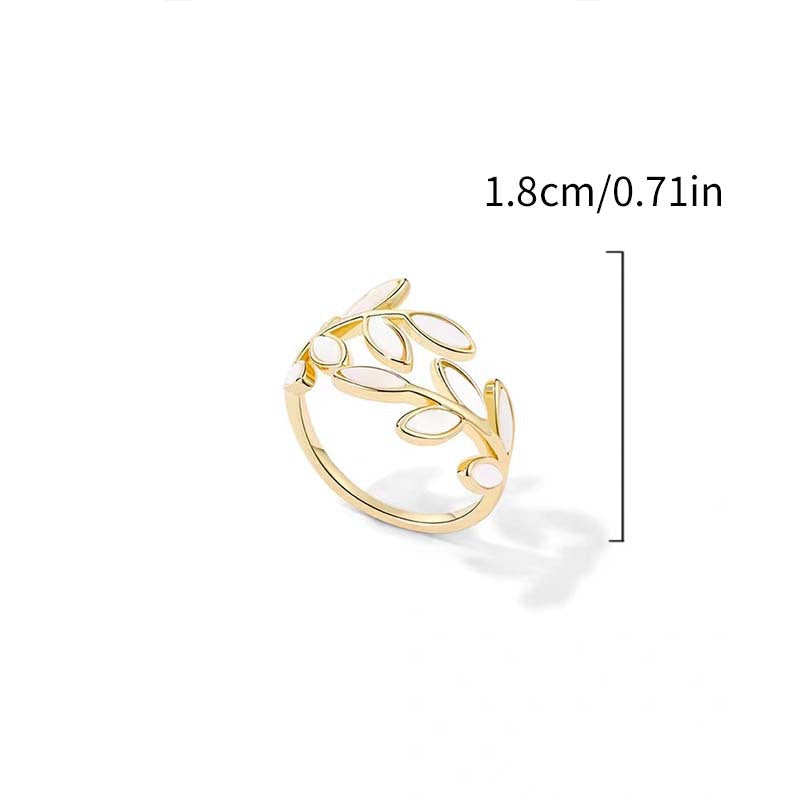 Issabeau™ Adjustable Foliage Ring